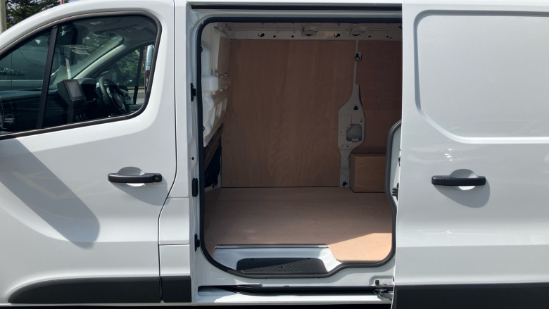 Renault Trafic Swb Diesel SL30 Blue dCi 130 Advance [Safety] Van